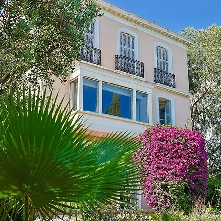 Maison De Maitre Centre 히에레